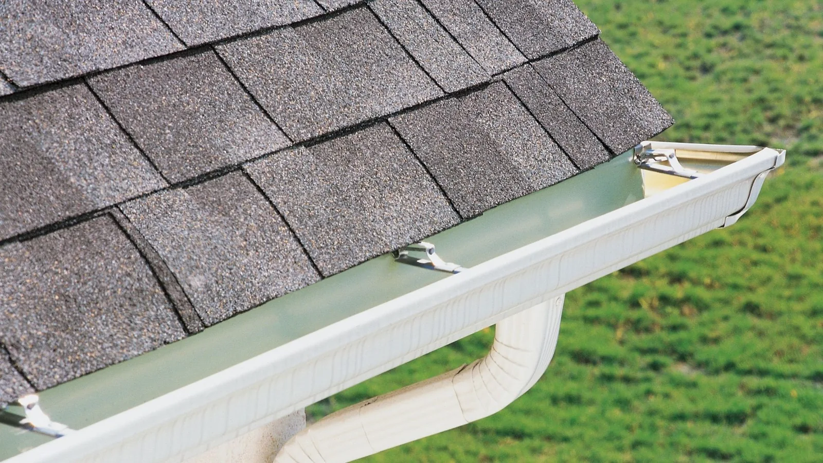 Roofing shingle installation detail